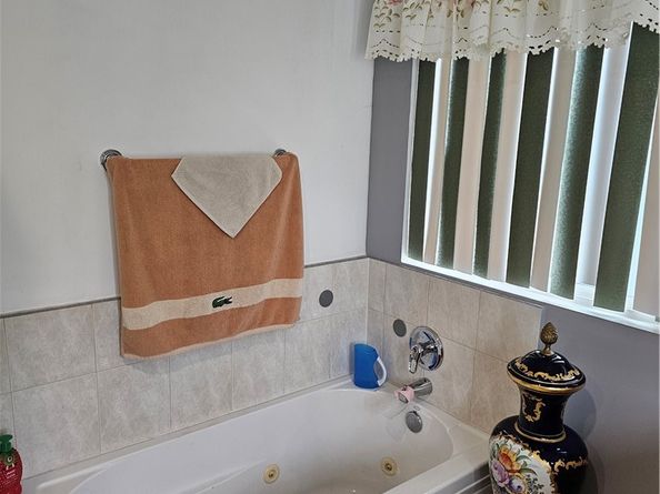 1517 S Westmoreland Avenue, Los Angeles CA 90006