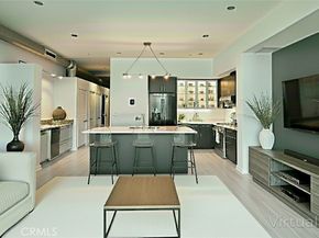 133 The Promenade N 319, Long Beach CA 90802