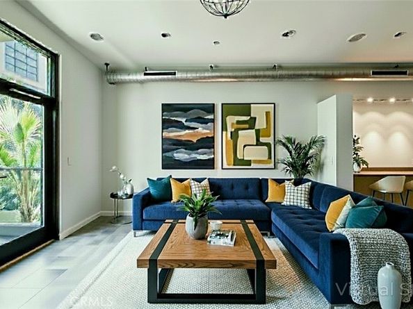 133 The Promenade N 319, Long Beach CA 90802