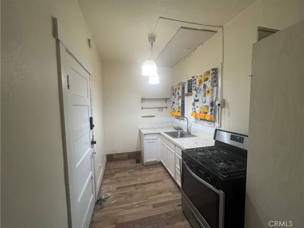 745 Stanford Avenue, Los Angeles CA 90021