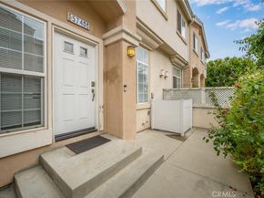 5740 S Glennie Lane C, Los Angeles CA 90016