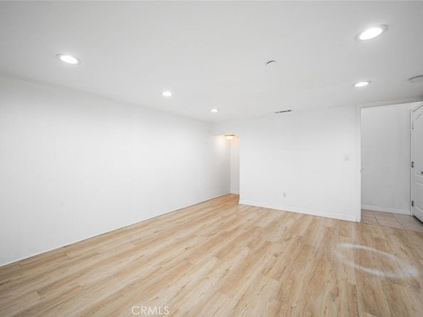 5740 S Glennie Lane C, Los Angeles CA 90016