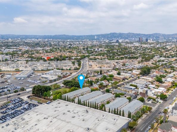 5740 S Glennie Lane C, Los Angeles CA 90016