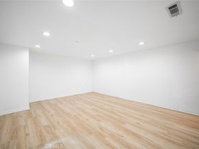 5740 S Glennie Lane C, Los Angeles CA 90016