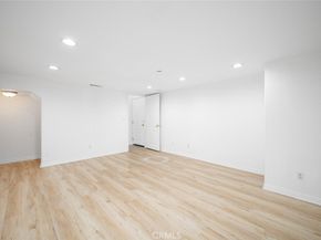 5740 S Glennie Lane C, Los Angeles CA 90016