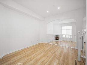 5740 S Glennie Lane C, Los Angeles CA 90016