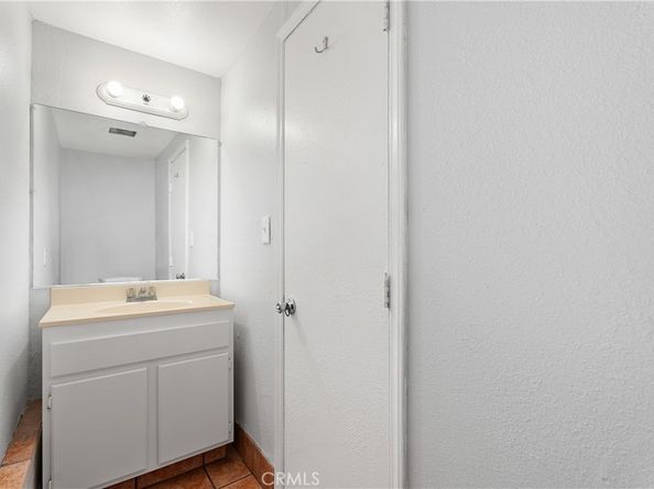 1440 E Abila Street, Carson CA 90745