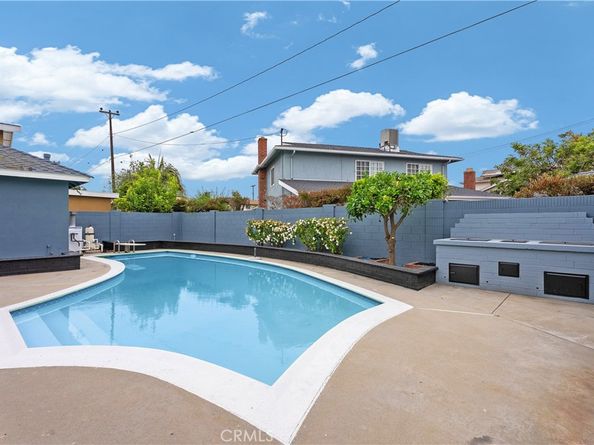 1440 E Abila Street, Carson CA 90745