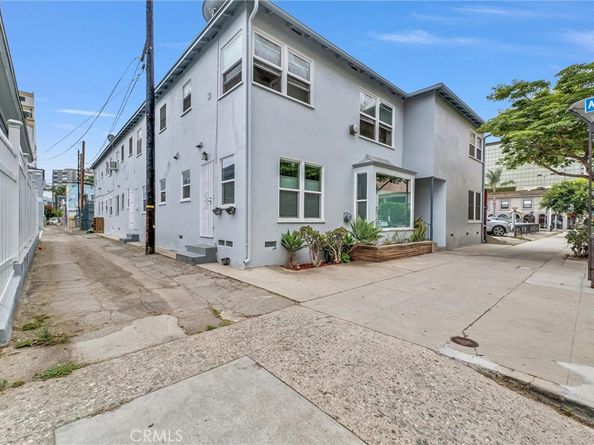 122 Elm Avenue 10, Long Beach CA 90802