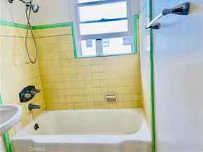 122 Elm Avenue 10, Long Beach CA 90802