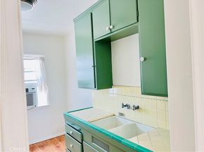122 Elm Avenue 10, Long Beach CA 90802