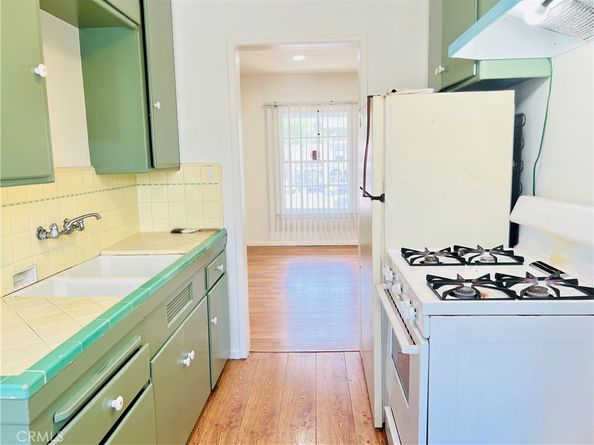 122 Elm Avenue 10, Long Beach CA 90802