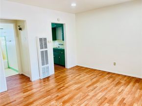 122 Elm Avenue 10, Long Beach CA 90802