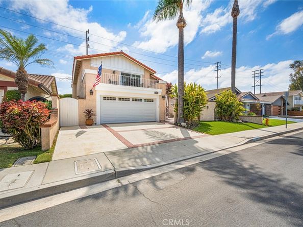 3260 Lilly Avenue, Long Beach CA 90808