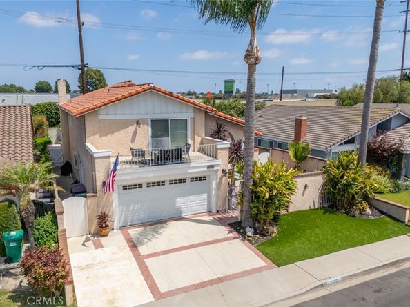 3260 Lilly Avenue, Long Beach CA 90808
