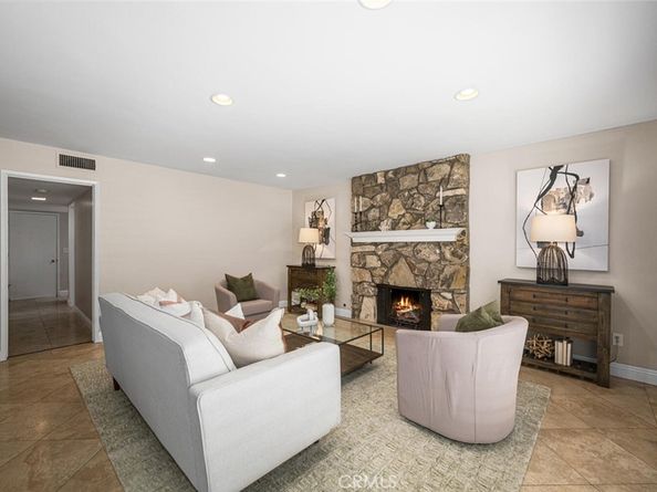 3260 Lilly Avenue, Long Beach CA 90808