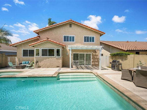 3260 Lilly Avenue, Long Beach CA 90808