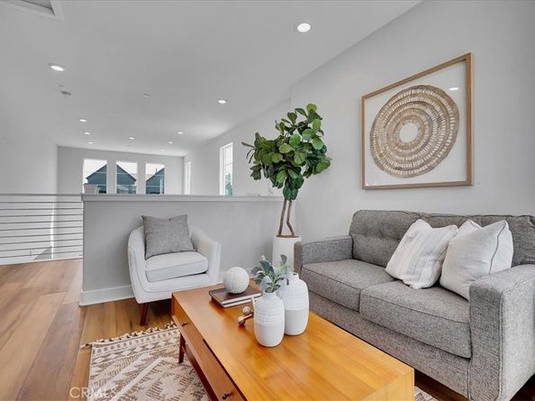 137 Rondo, Irvine CA 92618