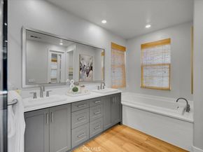 137 Rondo, Irvine CA 92618