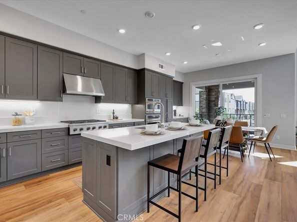 137 Rondo, Irvine CA 92618