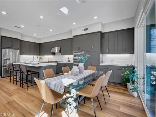 137 Rondo, Irvine CA 92618