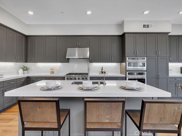 137 Rondo, Irvine CA 92618