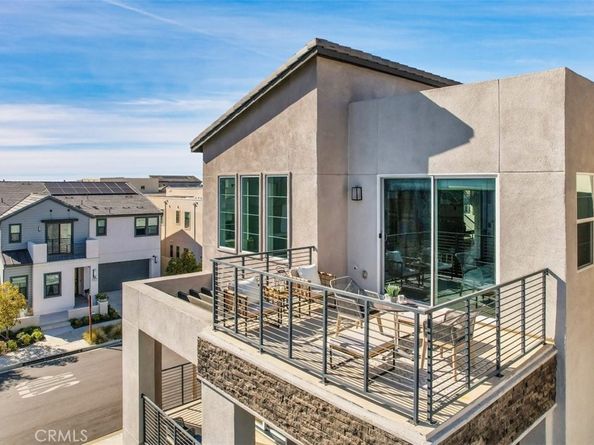 137 Rondo, Irvine CA 92618