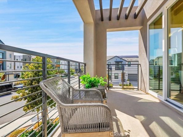 137 Rondo, Irvine CA 92618