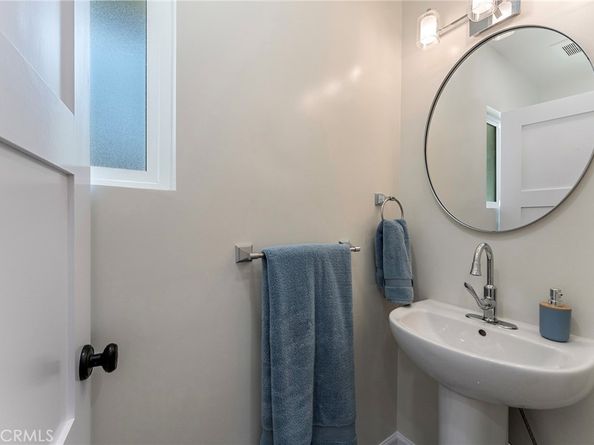 5010 Elmwood Avenue, Los Angeles CA 90004