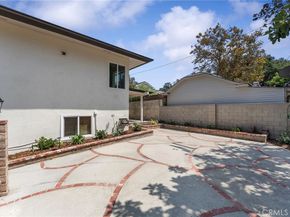 5010 Elmwood Avenue, Los Angeles CA 90004