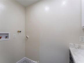 5010 Elmwood Avenue, Los Angeles CA 90004