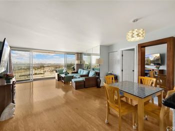 700 E Ocean Boulevard