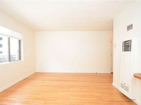 338 Elm Avenue 2, Long Beach CA 90802
