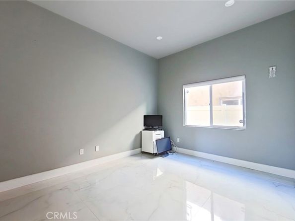 6937 Kian Court, Van Nuys CA 91406