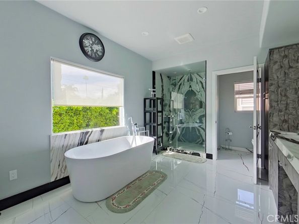 6937 Kian Court, Van Nuys CA 91406