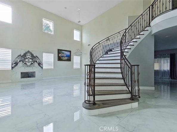 6937 Kian Court, Van Nuys CA 91406