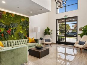 1333 S Orange Grove Avenue 211, Los Angeles CA 90019