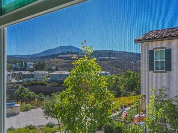 10427 Graphite Street, Spring Valley CA 91977