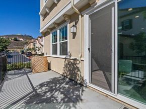 10427 Graphite Street, Spring Valley CA 91977