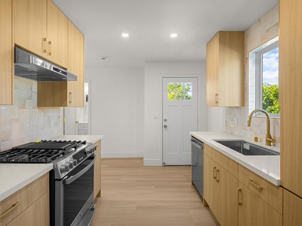 1728 Vesta st, Logan Heights CA 92113