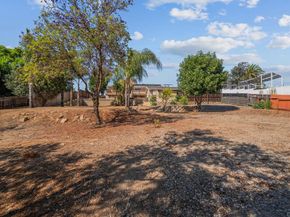 1661 Pepper Dr, El Cajon CA 92021