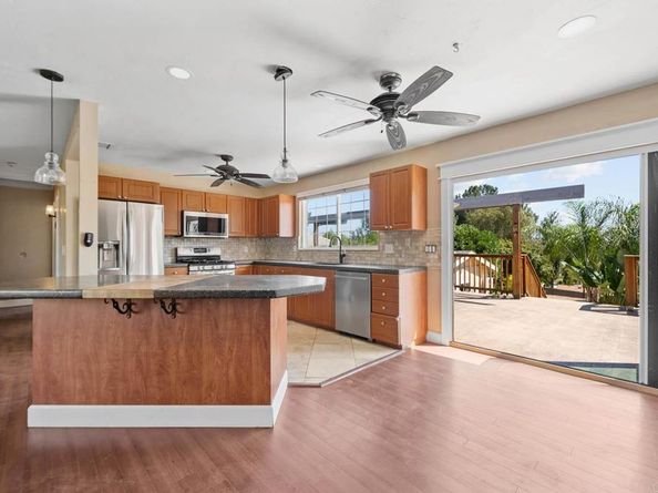 1661 Pepper Dr, El Cajon CA 92021