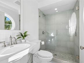 524 W Oceanfront, Newport Beach CA 92661