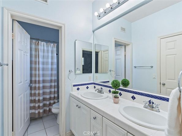 28 Malibu, Irvine CA 92602