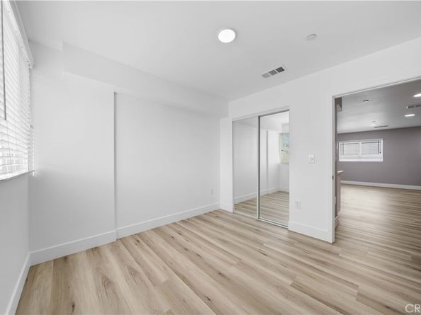 3721 S San Pedro Street, Los Angeles CA 90011