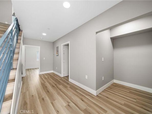 3721 S San Pedro Street, Los Angeles CA 90011