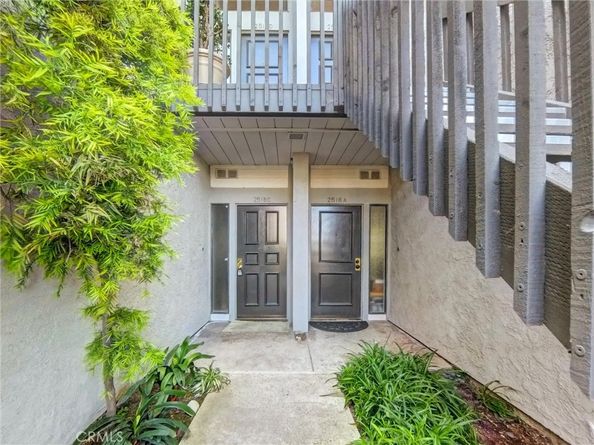 2516 W MacArthur Boulevard C, Santa Ana CA 92704