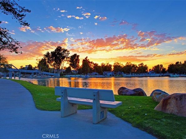 46 Echo Run 16, Irvine CA 92614