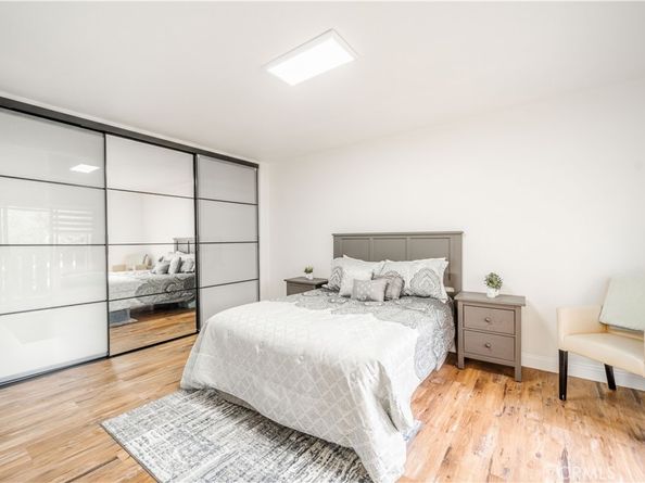 46 Echo Run 16, Irvine CA 92614