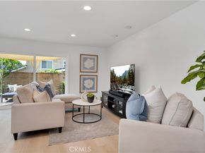 22 Yorktown, Irvine CA 92620